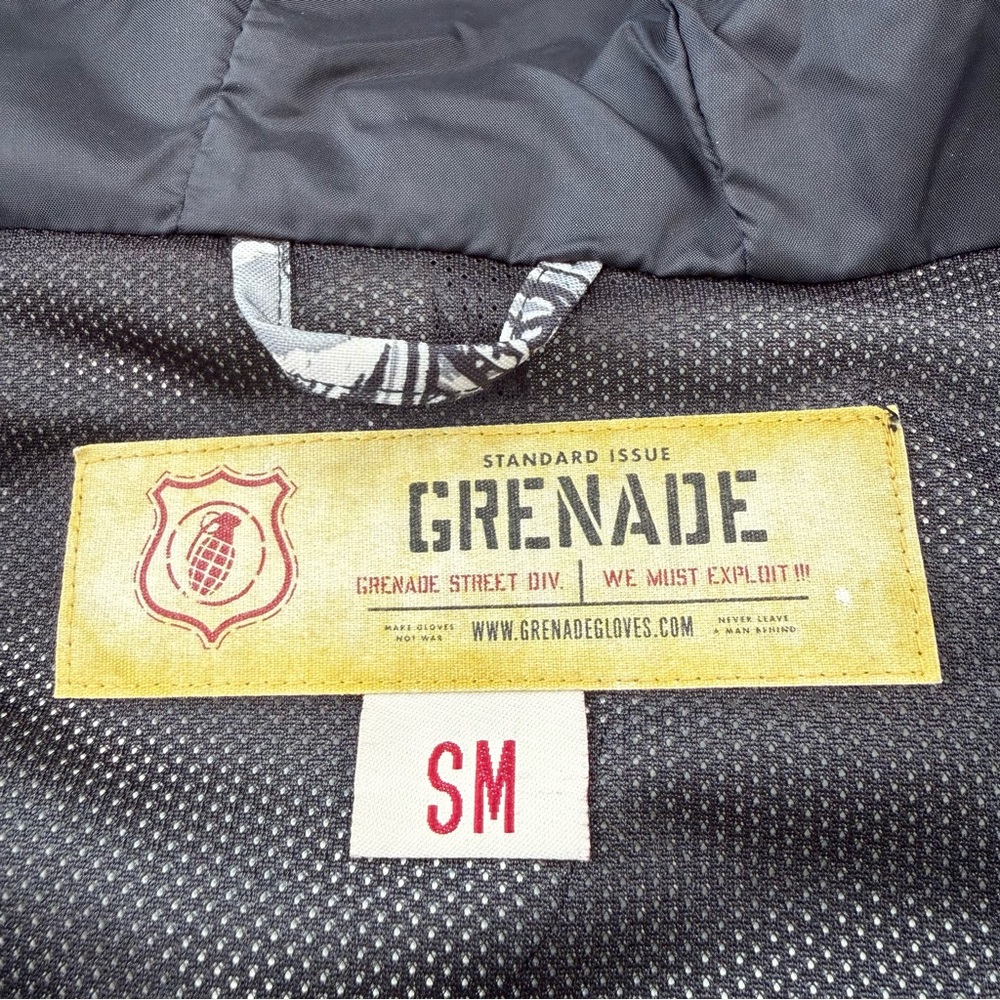 Grenade Fatigue Project AOP Hooded Full Zip Snowboard Jacket Mens Size S RARE - Picture 5 of 11